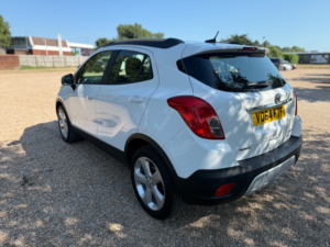 2014 Vauxhall Mokka 1.4t Exclusiv SUV 5dr Petrol Manual 2WD Euro 5 (s/s) (140 Ps) in White — image 5