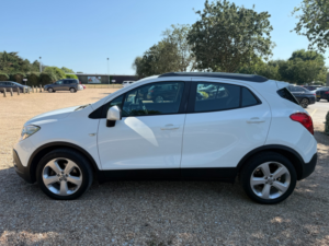2014 Vauxhall Mokka 1.4t Exclusiv SUV 5dr Petrol Manual 2WD Euro 5 (s/s) (140 Ps) in White — image 6