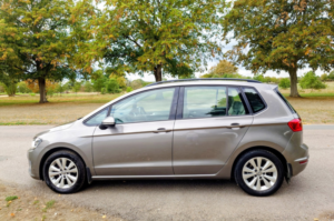 2015 Volkswagen Golf Sv 2.0 Tdi Bluemotion Tech Se in Bronze — image 6