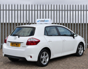 2012 Toyota Auris 1.33 Dual Vvt-I Edition Euro 5 (s/s) 5dr in White — image 6