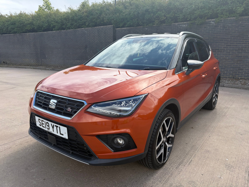 2019 SEAT Arona 1.5 Tsi Gpf Evo Fr Sport SUV 5dr Petrol Manual Euro 6 (s/s) (150 Ps) in Orange — image 1