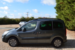 2018 Peugeot Partner Tepee 1.6 Bluehdi Outdoor in Grey — image 5