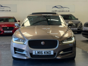 2016 Jaguar Xe 2.0 D R-Sport in Bronze — image 3