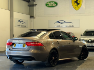 2016 Jaguar Xe 2.0 D R-Sport in Bronze — image 6