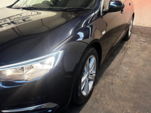 2017 Vauxhall Insignia 1.6 Turbo D Blueinjection Tech Line Nav Grand Sport Euro 6 (s/s) 5dr in Blue — image 3