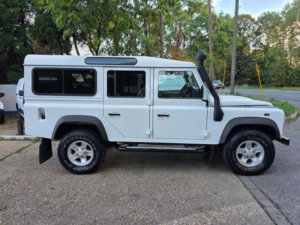 2012 Land Rover Defender 110 2.2 Tdci County Station Wagon 4WD Mwb Euro 5 5dr in Other — image 2