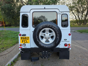 2012 Land Rover Defender 110 2.2 Tdci County Station Wagon 4WD Mwb Euro 5 5dr in Other — image 4