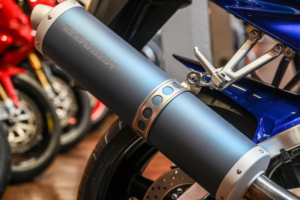 2001 Yamaha R1 *109 Miles From New - Showroom Condition* in Blue — image 6