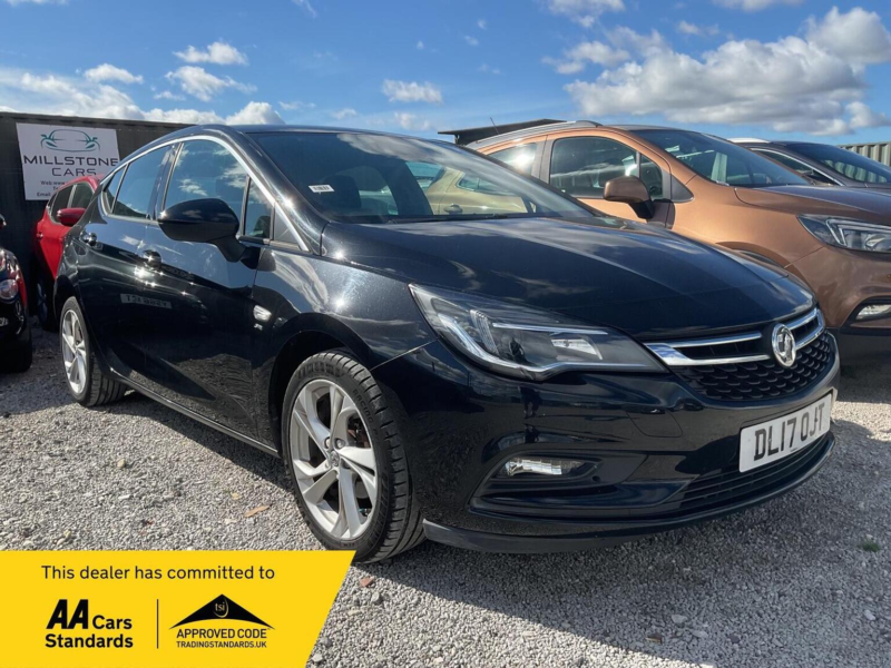2017 Vauxhall Astra 1.0i Turbo Ecoflex Sri Nav Euro 6 (s/s) 5dr in Black — image 1