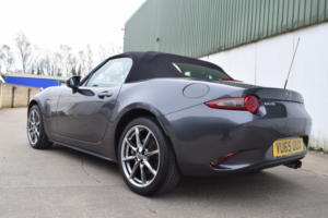 2015 Mazda Mx-5 2.0 Skyactiv-G Sport Nav in Grey — image 4
