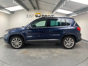 2011 Volkswagen Tiguan 2.0 Tdi Sport SUV 5dr Diesel Manual 4WD Euro 5 (170 Ps) in Blue — image 2