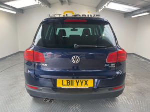 2011 Volkswagen Tiguan 2.0 Tdi Sport SUV 5dr Diesel Manual 4WD Euro 5 (170 Ps) in Blue — image 4