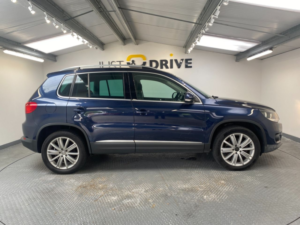 2011 Volkswagen Tiguan 2.0 Tdi Sport SUV 5dr Diesel Manual 4WD Euro 5 (170 Ps) in Blue — image 6