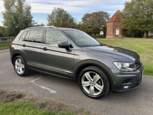 2020 Volkswagen Tiguan 1.5 Tsi Evo Match in Grey — image 3