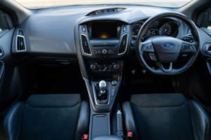 2016 Ford Focus 2.3t Ecoboost Rs Hatchback 5dr Petrol Manual AWD Euro 6 (s/s) (350 Ps) in Grey — image 2