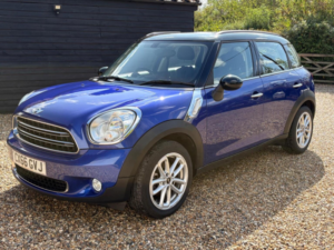 2016 MINI Countryman 1.6 Cooper D Euro 5 (s/s) 5dr in Blue — image 3