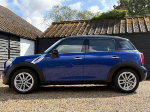 2016 MINI Countryman 1.6 Cooper D Euro 5 (s/s) 5dr in Blue — image 5