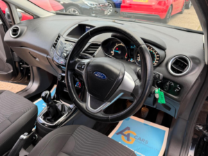 2015 Ford Fiesta 1.5 Tdci Zetec Euro 6 5dr in Black — image 3