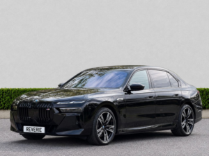 2023 BMW 7 Series 3.0 M760e 22.1kwh Saloon 4dr Petrol Plug-In Hybrid Auto Xdrive Euro 6 (s/s) (571 Ps) in Black — image 3