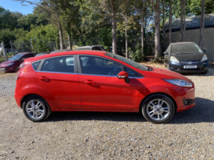2016 Ford Fiesta 1.0 T Ecoboost Zetec in Red — image 2