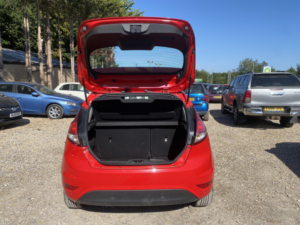 2016 Ford Fiesta 1.0 T Ecoboost Zetec in Red — image 4