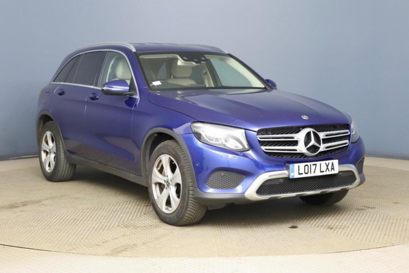 2017 Mercedes-Benz Glc 2.1 Glc220d Sport G-Tronic 4matic Euro 6 (s/s) 5dr in Blue — image 1