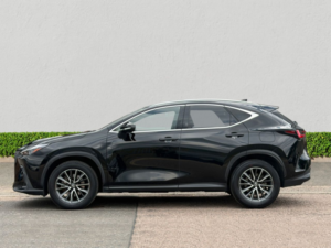 2023 Lexus Nx 2.5 350h SUV 5dr Petrol Hybrid E-CVT 4WD Euro 6 (s/s) (245 Ps) in Black — image 4