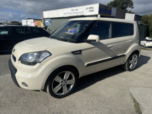 2009 Kia Soul 1.6 Crdi Shaker in Beige — image 5