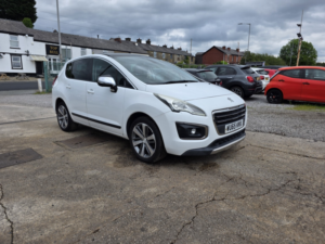 2015 Peugeot 3008 1.6 Bluehdi Allure in White — image 2