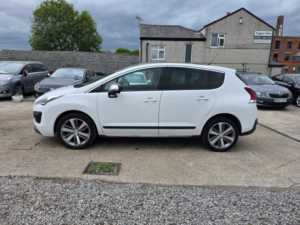 2015 Peugeot 3008 1.6 Bluehdi Allure in White — image 4
