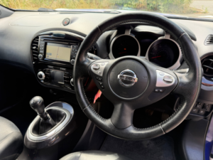 2015 Nissan Juke 1.2 Dig-T Tekna SUV 5dr Petrol Manual Euro 6 (s/s) (115 Ps) in Blue — image 5