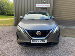 2022 Nissan Qashqai 1.3 Dig-T Mhev N-Connecta Euro 6 (s/s) 5dr in Grey — image 2