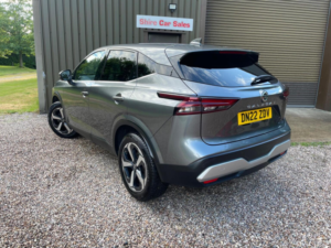 2022 Nissan Qashqai 1.3 Dig-T Mhev N-Connecta Euro 6 (s/s) 5dr in Grey — image 4