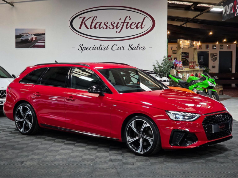 2022 Audi A4 Avant 2.0 Tfsi 35 Black Edition S Tronic Euro 6 (s/s) 5dr in Red — image 1