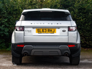 2013 Land Rover Range Rover Evoque 2.2 Sd4 Pure Tech Auto 4WD Euro 5 (s/s) 5dr in Silver — image 6