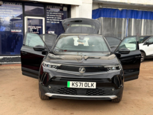 2022 Vauxhall Mokka Electric 50kwh Ultimate Auto 5dr in Black — image 2