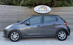2015 Peugeot 208 1.2 Puretech Active in Grey — image 3