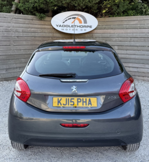 2015 Peugeot 208 1.2 Puretech Active in Grey — image 4