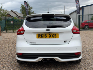 2016 Ford Focus 2.0t Ecoboost St-3 Euro 6 (s/s) 5dr in White — image 5