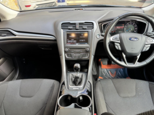 2017 Ford Mondeo 2.0 Tdci Titanium Euro 6 (s/s) 5dr in Black — image 4
