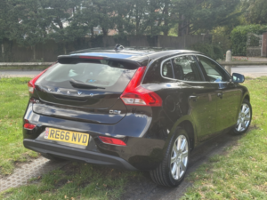 2016 Volvo V40 2.0 Inscription D2 in Black — image 4