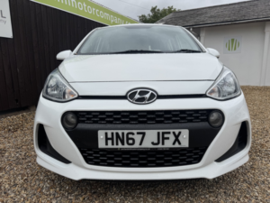 2017 Hyundai I10 1.0 I10 Se 1.0 My17 in White — image 2