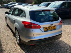 2016 Ford Focus 1.0t Ecoboost Titanium Auto Euro 6 (s/s) 5dr in Silver — image 4