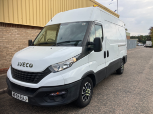 2019 Iveco Daily 2.3d Hpi 12v 35s 3520 Panel Van 5dr Diesel Manual Mwb H1 Euro 6 (s/s) (116 Ps) in White — image 2