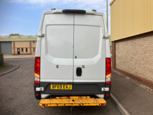 2019 Iveco Daily 2.3d Hpi 12v 35s 3520 Panel Van 5dr Diesel Manual Mwb H1 Euro 6 (s/s) (116 Ps) in White — image 7