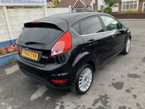 2014 Ford Fiesta 1.0 T Ecoboost Titanium in Black — image 2
