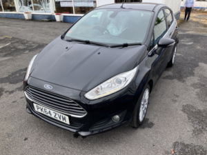 2014 Ford Fiesta 1.0 T Ecoboost Titanium in Black — image 6