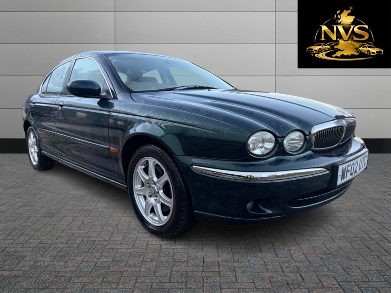 2002 Jaguar X-Type 2.1 Classic in Green — image 1