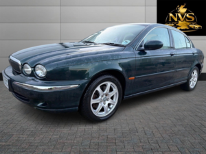 2002 Jaguar X-Type 2.1 Classic in Green — image 3