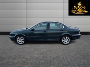 2002 Jaguar X-Type 2.1 Classic in Green — image 4
